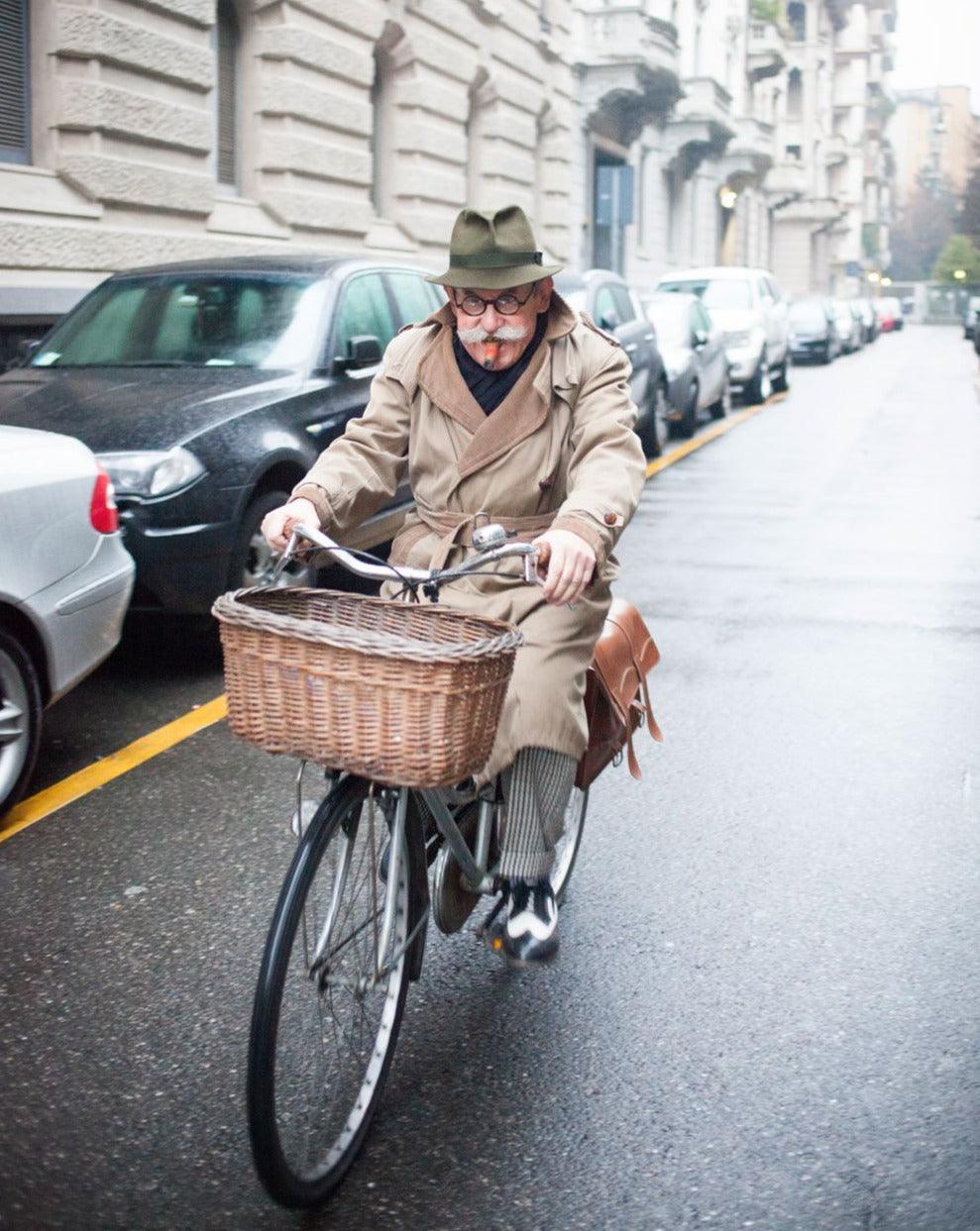 WE ARE DANDY // The Elegant Gentleman Around the World - Loja Real