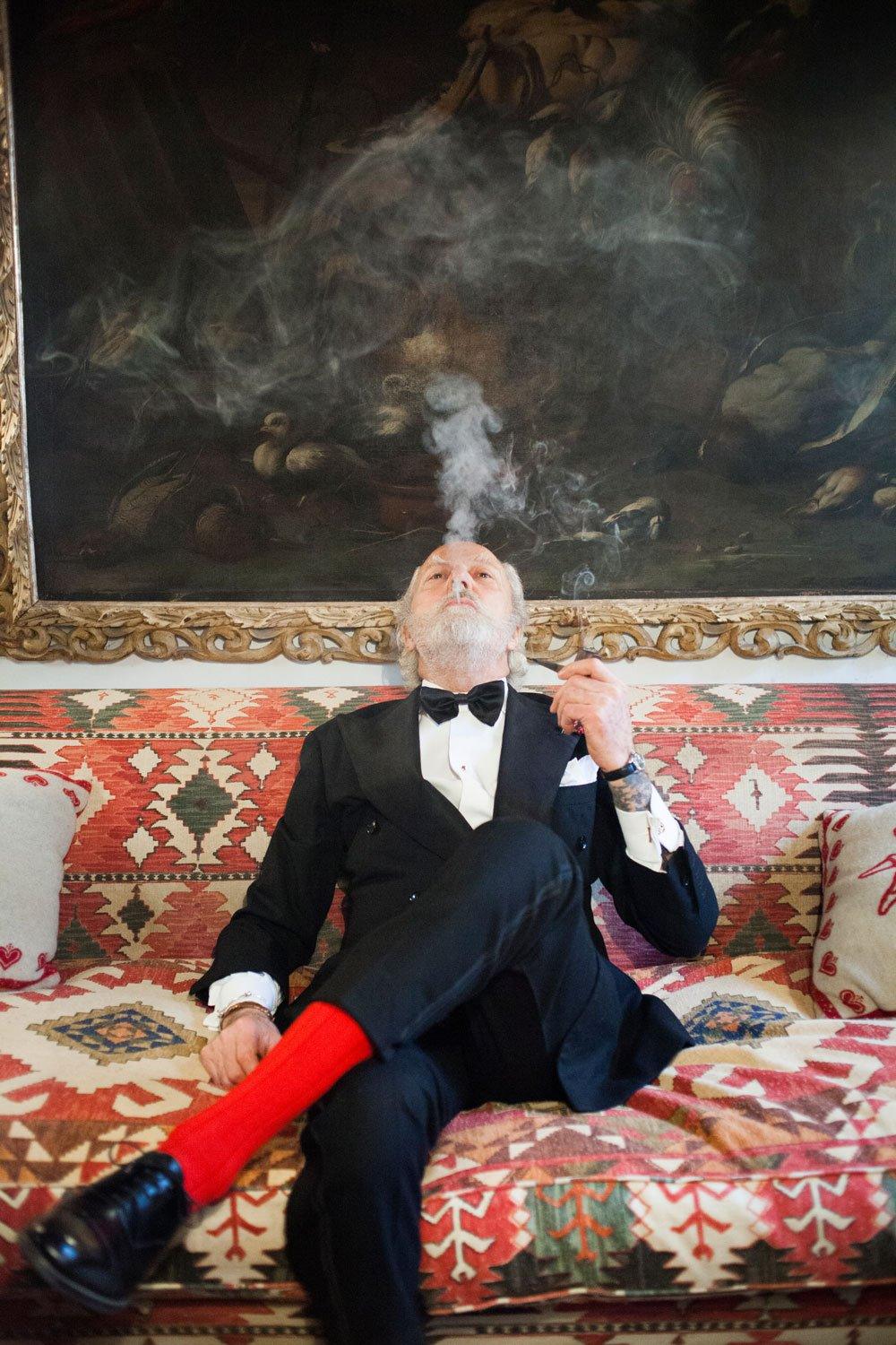 WE ARE DANDY // The Elegant Gentleman Around the World - Loja Real