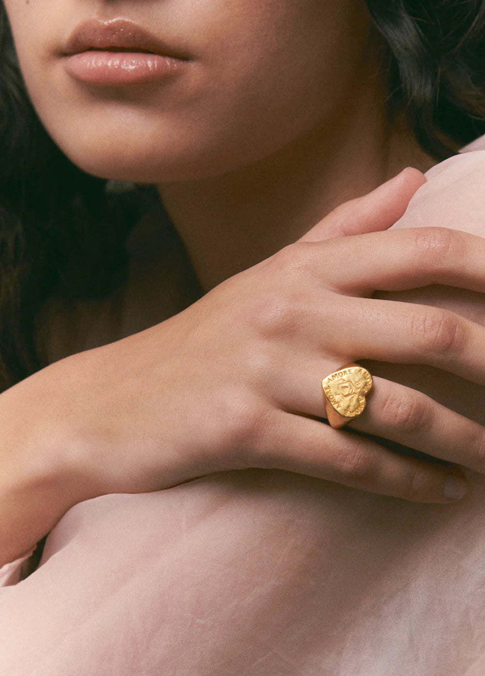 RING // Amore