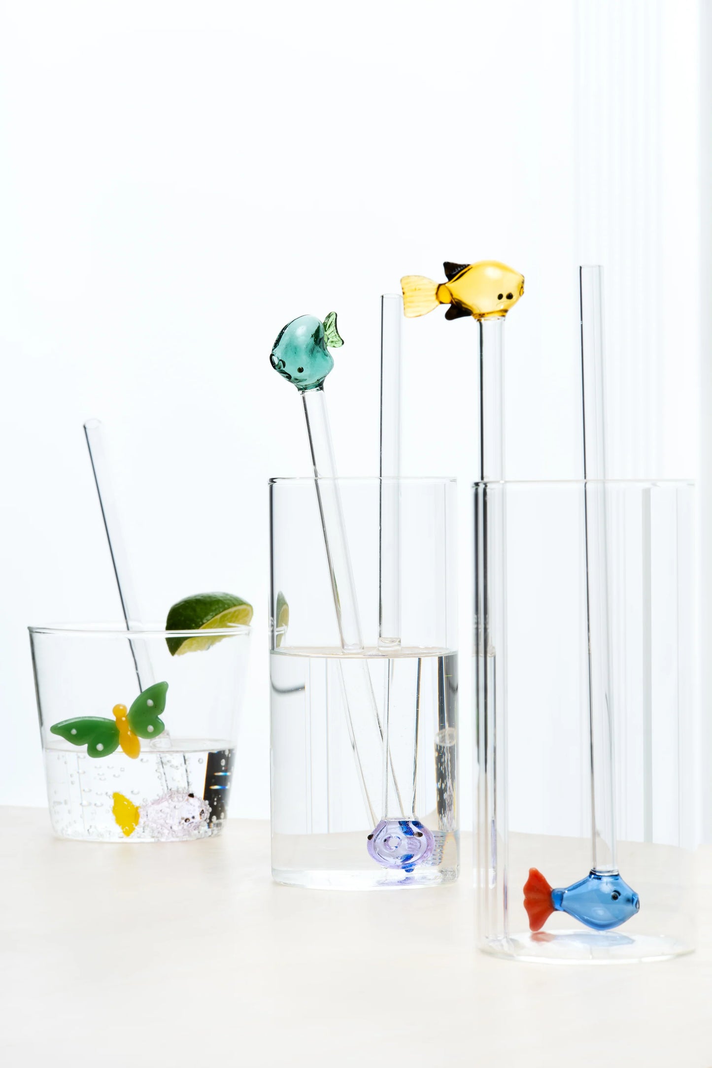 BLOWN GLASS STRAWS SET WITH FISH DESIGN