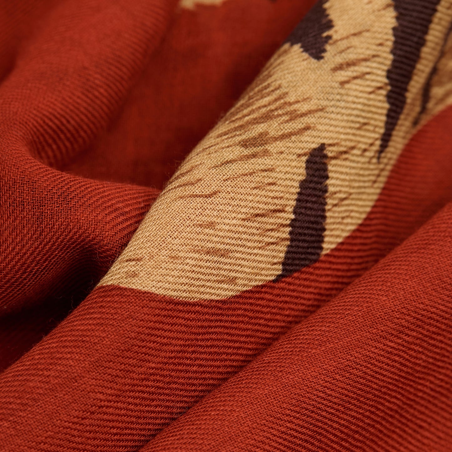 SCARF // Jorgen Red