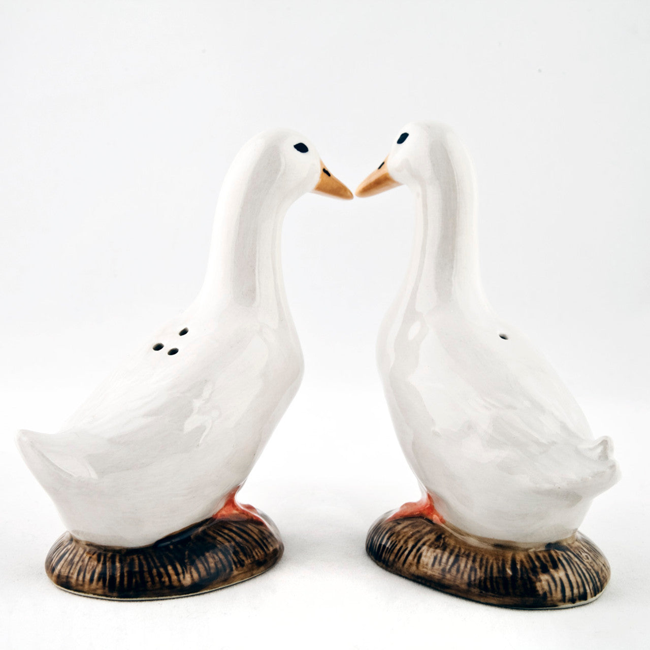 SALT AND PEPPER SHAKER // Ducks