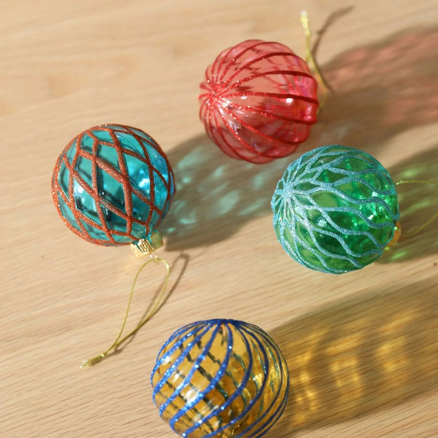 CHRISTMAS ORNAMENT // Set of 4 baubles