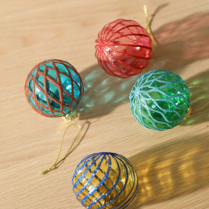 CHRISTMAS ORNAMENT // Set of 4 baubles