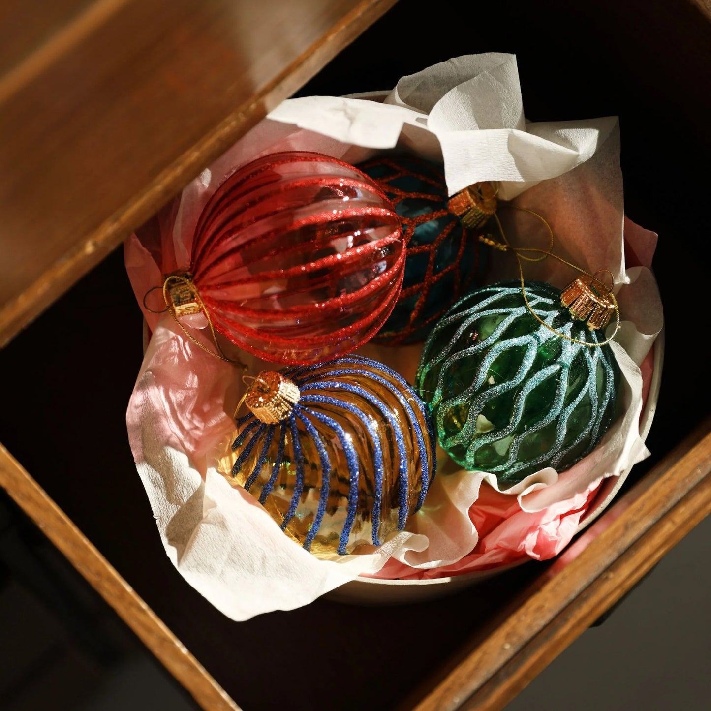 CHRISTMAS ORNAMENT // Set of 4 baubles