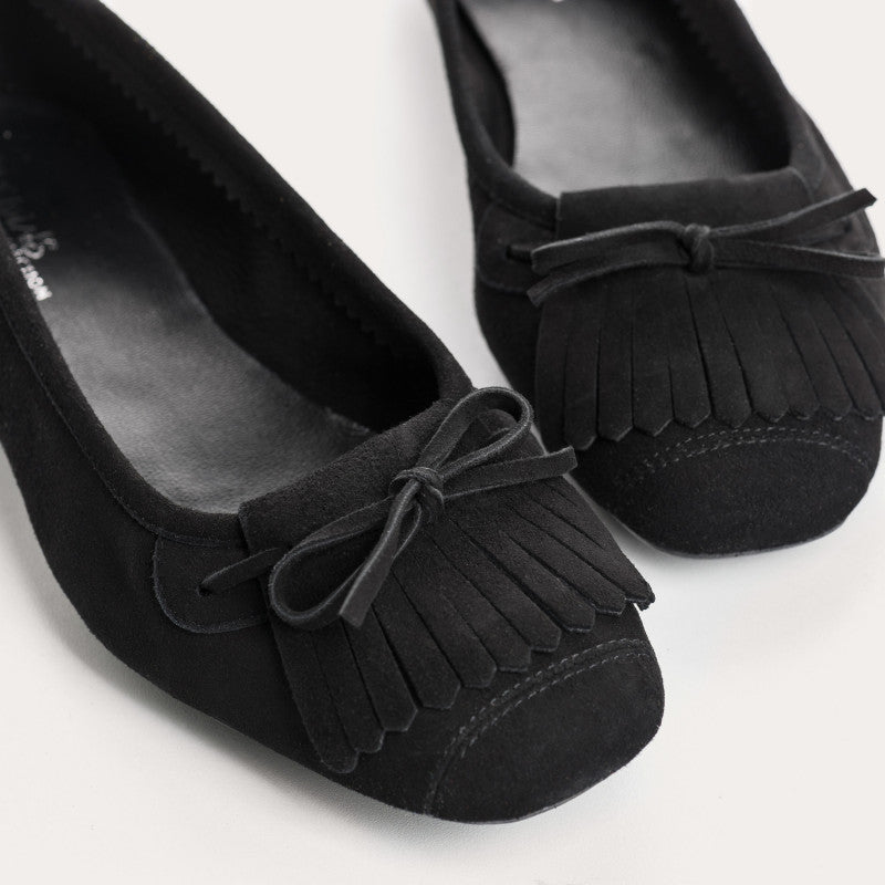 BALLERINAS FLAT // With Fringe Detail