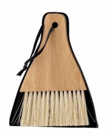 DUSTPAN & BROOM // Black and Bamboo - Loja Real