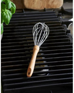 LOVE COOKING // Whisk